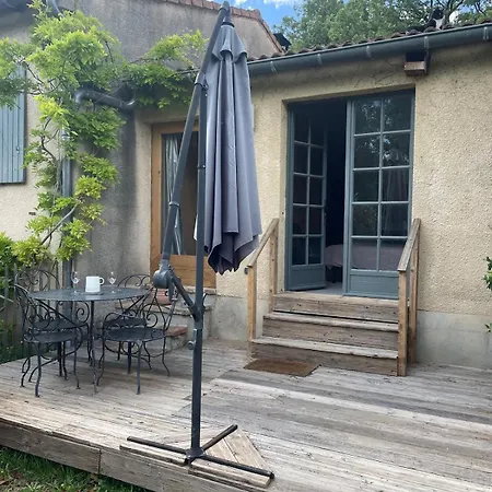 Le De La Léouzière